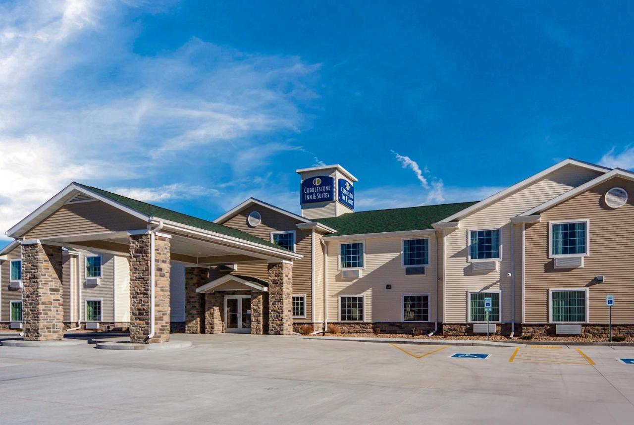 Cobblestone Inn & Suites-Fremont 外观 照片