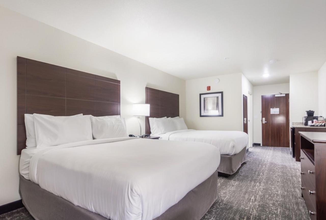 Cobblestone Inn & Suites-Fremont 外观 照片