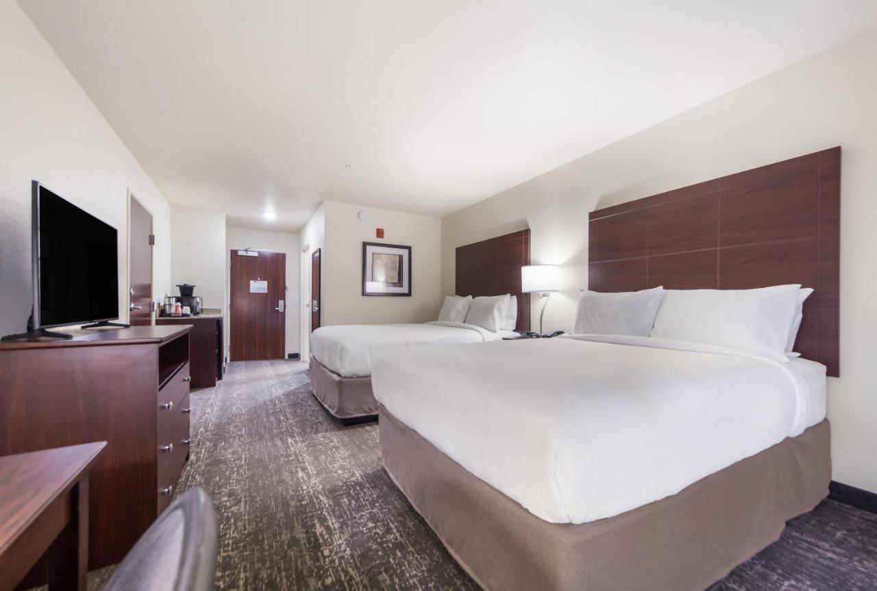 Cobblestone Inn & Suites-Fremont 外观 照片