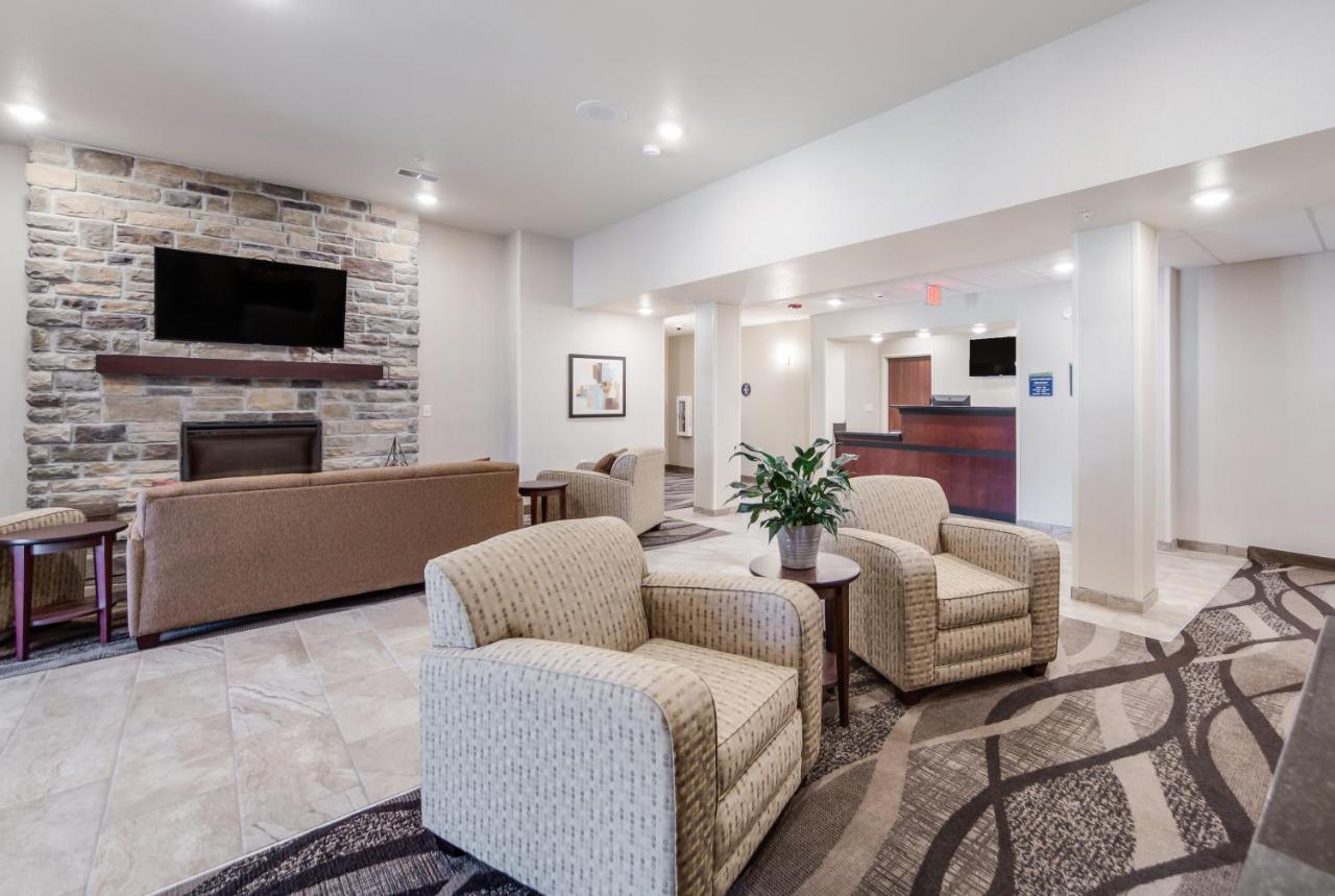 Cobblestone Inn & Suites-Fremont 外观 照片
