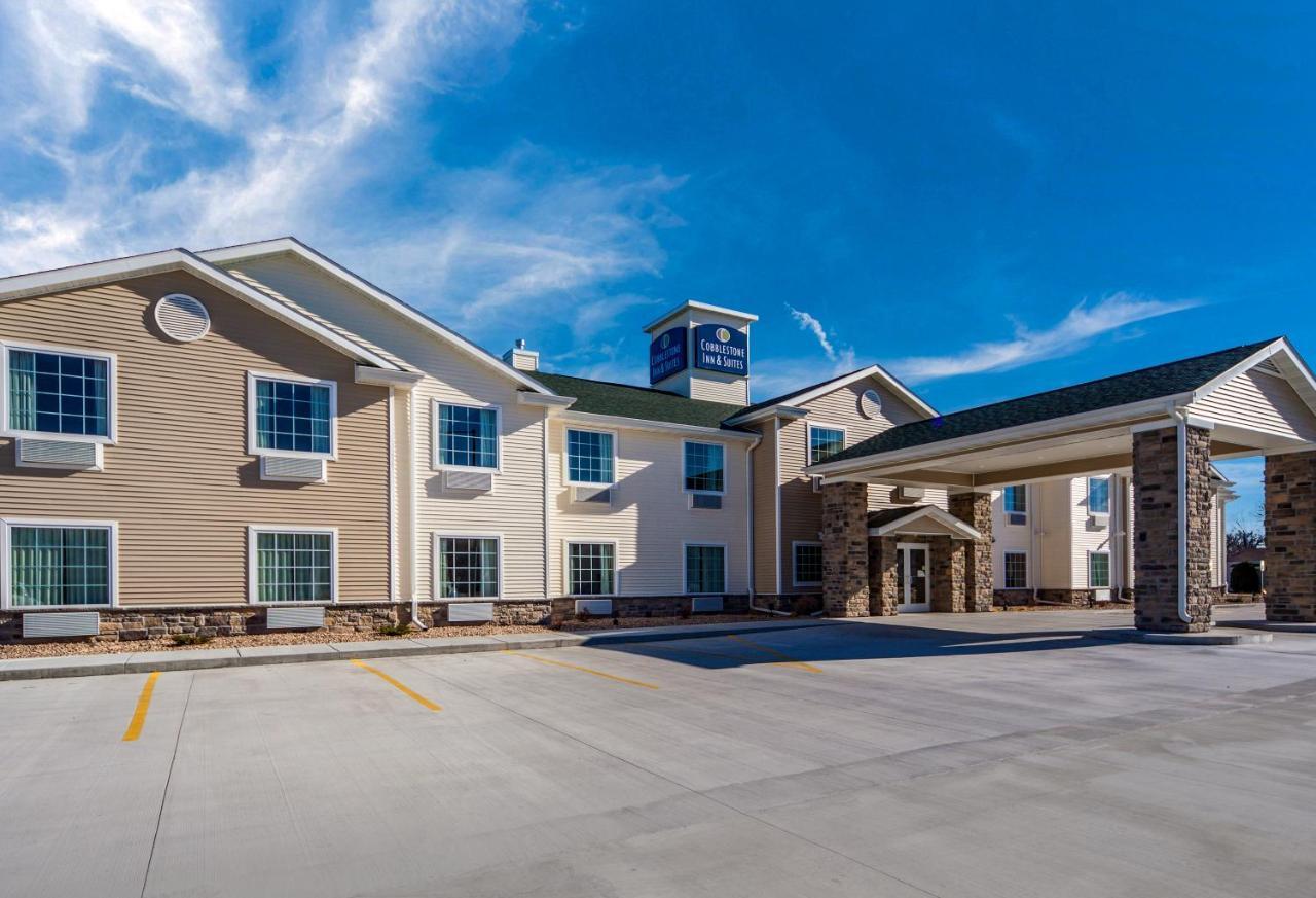 Cobblestone Inn & Suites-Fremont 外观 照片