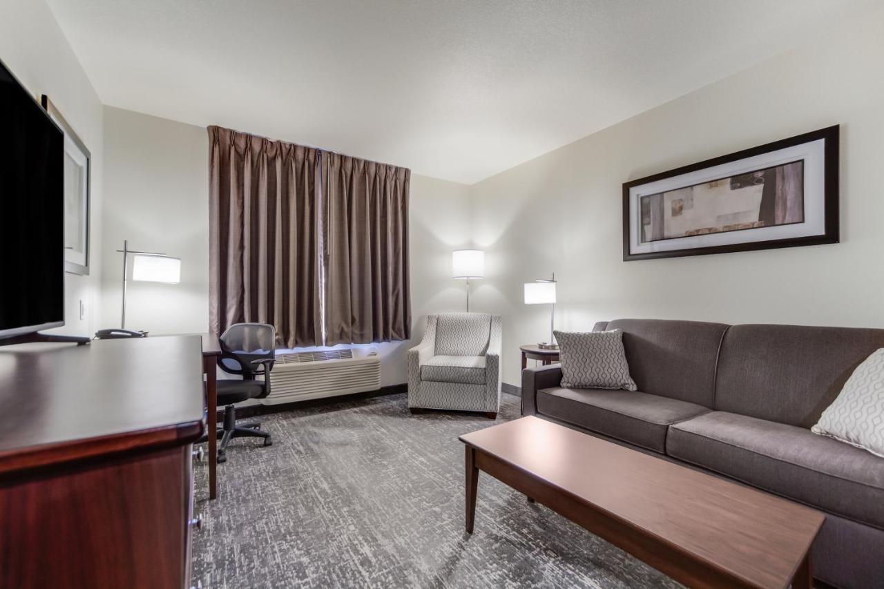 Cobblestone Inn & Suites-Fremont 外观 照片